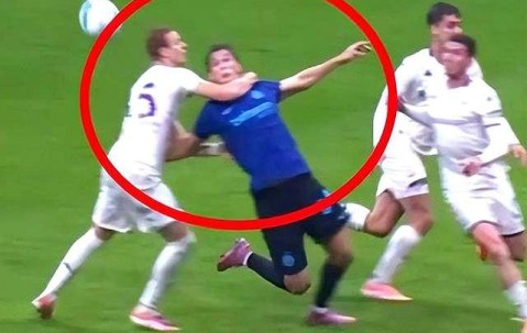 真巧合？三连战遭遇争议判罚，国米幸运乌龙绝杀折射意甲悲哀